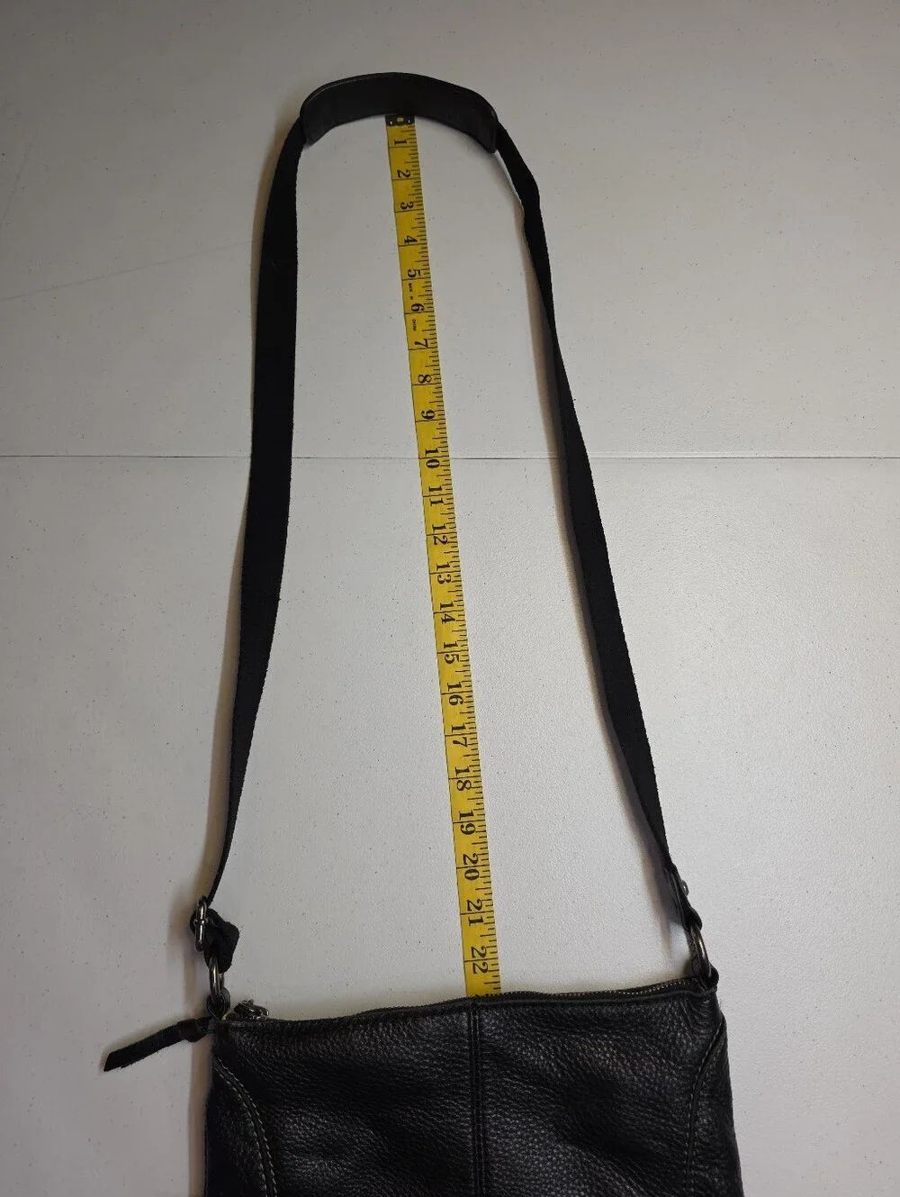 The Sak Lucia Black Pebbled Leather Crossbody Bag Purse Handbag - Picture 14 of 14